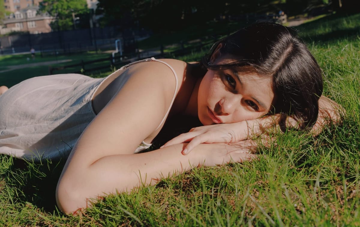 Paulina Chow's Debut Single: Blue